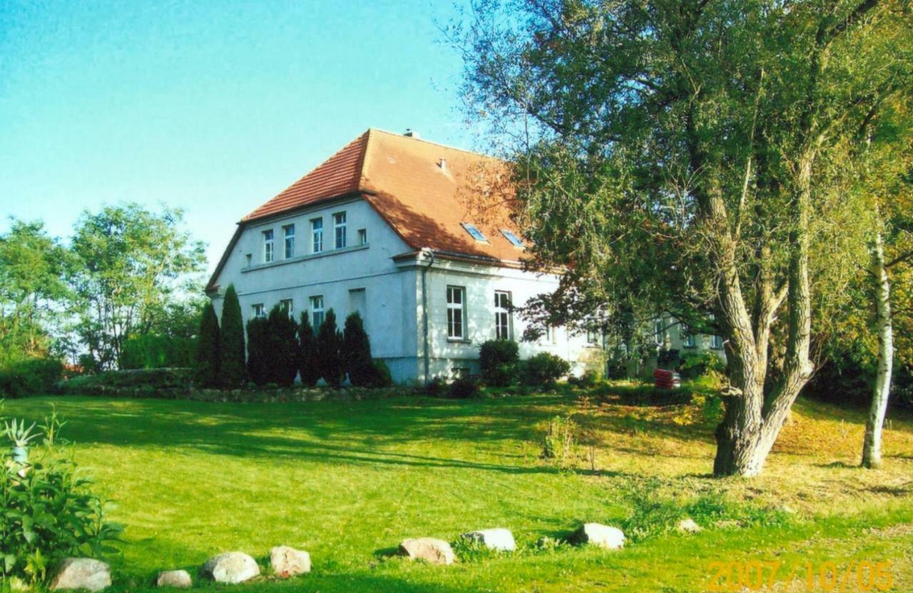 Appartement Gutshaus Alt-Jargenow à Alt Jargenow Extérieur photo