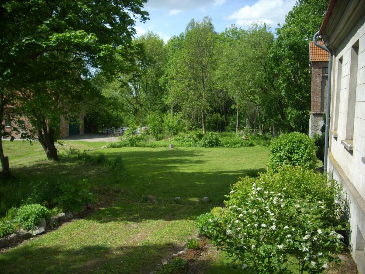 Appartement Gutshaus Alt-Jargenow à Alt Jargenow Extérieur photo
